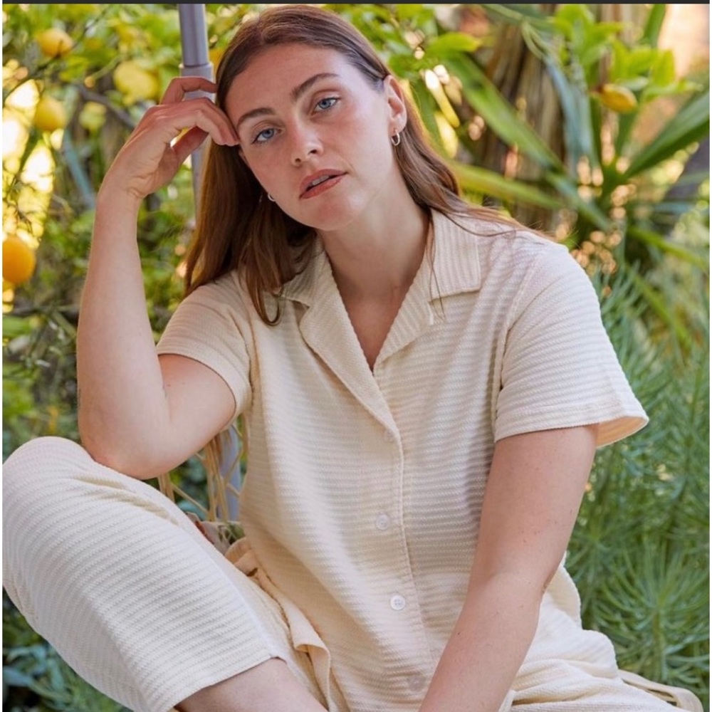 Xxs vintage white honeycomb pantry shirt